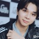 M!LK塩崎太智、バラエティ活躍も評価を拒むワケ「相席食堂」水落ち裏話・“初期装備ニキ”ファッション事情も【インタビュー】