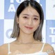 第1子妊娠中のみちょぱ、美脚際立つプールサイドショット公開「お腹ふっくらしてて尊い」「健康的な美ボディ」の声