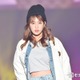 “令和の峰不二子”阿部なつき、胸元ざっくりミニワンピで圧巻美脚披露「ドキッとしちゃう」「セクシー」と悶絶の声