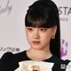 IVEリズ、ノースリミニワンピ姿に「お人形さんみたい」「肩のラインが美しすぎる」の声