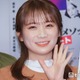 秋元真夏「日焼け対策で怪しい」ディズニーショットが話題「逆に目立ってる」「遭遇できた人が羨ましい」