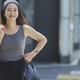 「四十肩に悩まされる私の頼れる存在に」45歳人気スタイリスト樋口かほりさんが壮絶な“オバ見え”肩コリケアから脱却できた「ただならぬタンクトップ」とは