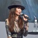 工藤静香「お酒と醤油で漬け込んでおいた」鶏胸肉料理披露「食欲そそられる焼き色」「盛り付けが綺麗」と反響