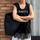 地味見え・体型悩みを解消！今年顔「レース」で映える40代の洗練モノトーン【40代の毎日コーデ】