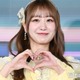 ＝LOVEメンバー、ミニスカセーラー風衣装に反響「透明感すごい」「スタイル抜群」