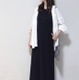 毎日着たくなる。【ノースリ黒ワンピ×白シャツ】モノトーンでまとめるすっきりシルエット【40代の毎日コーデ】