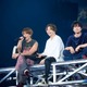 NEWS、ファンとのコール＆レスポンス・「KMK」あいうえお作文・オリジナルソング…三者三様の表現で愛伝える【メンバー挨拶】