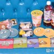 ＜今日から＞ファミマ×「PEANUTS」26年コラボ実物レビュー！秋らしいバウムやスヌーピー仕様の限定ティー