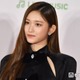 IVEイソ、美肌際立つ衣装姿にファンため息「透明感が凄い」「美の化身」と反響