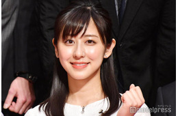 テレ朝・斎藤ちはるアナ、オフショルで美肩ラインのぞく「美しい」「華やか」と反響