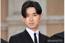 松田翔太、父・松田優作さんの命日に想い馳せる 生前の写真公開「一年365日で一番悲しい日なのかもしれない」