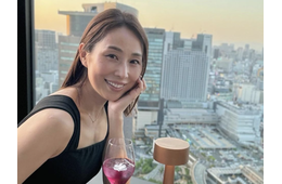 美人すぎる52歳「宮田綾子さんっていったい何者？」会社事務員のシンママが大人気インフルエンサーになったワケ【前編】