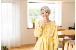 【カフェで】70代くらいの上品な女性に出会い…その姿に「こんなふうに歳を重ねたい！」