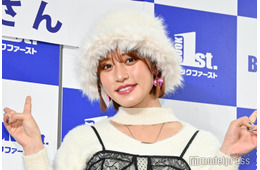 王林、ミニスカ×レースタイツで圧巻美脚披露「お人形さんみたい」「アイドル王林最強」と絶賛の声