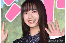 Cocomi、脚線美際立つミニスカ×紫タイツの私服姿「完璧スタイル」「オシャレ」と反響