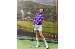 狩野舞子、“20年前”高校時代のユニフォーム姿 同級生の元選手2人と仲睦まじいやりとりも