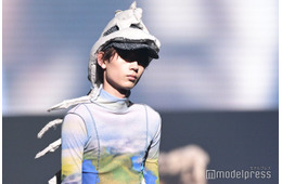 水沢林太郎、タイトトップスで抜群スタイル際立つ【TGC香川2025】