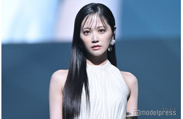 STU48中村舞、ホルターネックドレス姿でほっそり美肩際立つ【TGC香川2025】