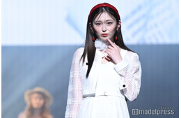 ゆうちゃみ、キャミワンピから色白美脚輝く【TGC香川2025】