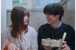 【低体温男子になつかれました。 第2話】琴里（箭内夢菜）、懐いてくる亮介（曽野舜太）に“オーバーヒート状態”