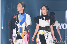 ひろゆき、妻・ゆかさん撮影のカフェデートショットが話題「ぎこちない表情が可愛い」「仲良さそうでほっこり」