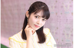 谷尻萌、ミニスカからほっそり美脚スラリ「スタイル良すぎ」「可愛い」と反響