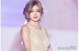 “ゆんころ”小原優花、ビキニ姿で美腹筋披露「圧巻スタイル」「憧れる」と反響