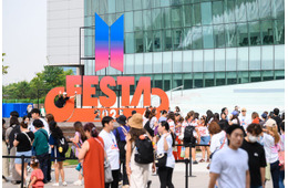 「2025 BTS FESTA」に6万人のARMYが来場 メンバーのボイスメッセージも「皆さんがとてもずっと恋しかった」「本当にたくさん会いたい」