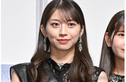 モー娘。牧野真莉愛、ラプンツェルコーデで美脚スラリ「リアルプリンセス」「絵になる」と反響