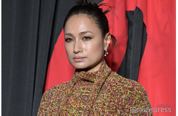 佐田真由美、背中ざっくり大胆私服ショット公開「夏らしくてかっこいい」「攻めてる」と反響