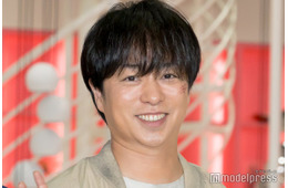 櫻井翔「嘘だろ」飛び出す撮影秘話 汚れ衣装＆傷メイクで会見登場【放送局占拠】