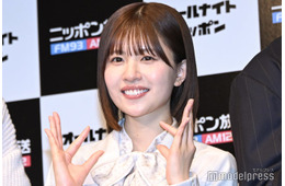 日向坂46松田好花、富田鈴花の卒業セレモニーを回顧「朝起きたら目が腫れてて」