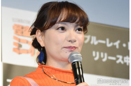 保田圭、息子との手繋ぎ2ショット公開「可愛い」「素敵な親子」の声