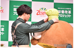 Snow Man宮舘涼太、幾度のハプニングにもロイヤルに対応「うん、美しい」
