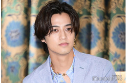 キンプリ高橋海人、インテリアのこだわり明かす ほしいものは“エトロの色彩感覚”
