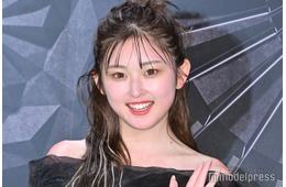 ゆうちゃみ、美デコルテ輝くベアトップ姿に反響「夏が似合う」「女神」