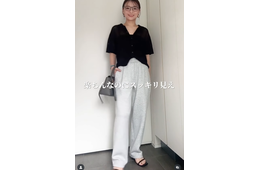 部屋着見えしない「スウェットパンツ」。【GU】の新作はとにかくシルエットがきれいです【40代の毎日コーデ】