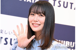 白間美瑠、香港で美脚披露「スタイル抜群」「夏っぽい服が可愛い」の声