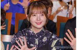 鬼頭明里、オフショルワンピで美デコルテ見せ「ドキッとした」「素肌が綺麗」と反響