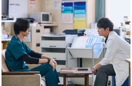 清水尋也、松本潤の現場での行動に感激「目が何個ついているんだろう」演技相談したワンシーンとは【「19番目のカルテ」インタビュー後編】