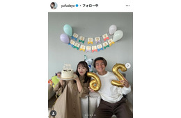 サッカー日本代表・上田綺世選手の美人妻、夫婦弾丸旅行の写真公開「笑顔いっぱい」「夏らしくて素敵」の声