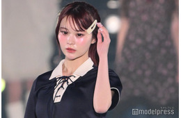 YouTuberさくら、ミニワンピで美脚スラリ「綺麗」「見惚れる」の声