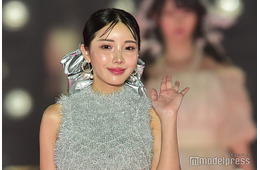 美人クリエイター、ビーズキャミで大胆肌見せ「デザインオシャレ」「華奢で可愛い」の声