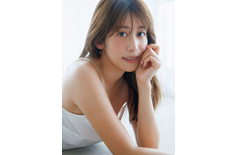 中川安奈アナ、グラビア初挑戦「週プレ」表紙で素肌輝く