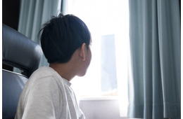 「なんで私だけこんな目に…」仕事、育児、自己啓発、すべてを頑張って「燃え尽きた」ワーママをさらに襲った「息子の不登校」