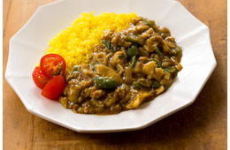 余ったギョーザを潰してキーマカレーに！中華風味の「元ギョーザカレー」