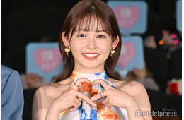 久間田琳加、美スタイル輝く花柄キャミワンピ姿「可愛すぎる」「スタイル抜群」と絶賛の声