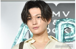FANTASTICS八木勇征、変装なしの街ブラショット公開「すっぴん？」「オフモード可愛すぎる」の声