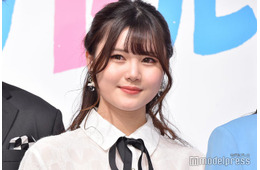 乃木坂46伊藤理々杏、オフショルワンピで美肩チラリ「可愛すぎて二度見」「透明感すごい」