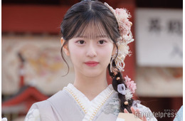 AKB48八木愛月、“超ミニ”板野友美ソロ曲衣装で圧巻スタイル披露「足が長くてお似合い」「レベチ」と反響